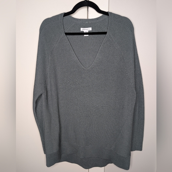 Athleta Hanover V-neck Sweater Gray sz L - Picture 4 of 7